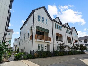 3411 Timbergrove Heights St. in Houston, TX - Building Photo - Building Photo