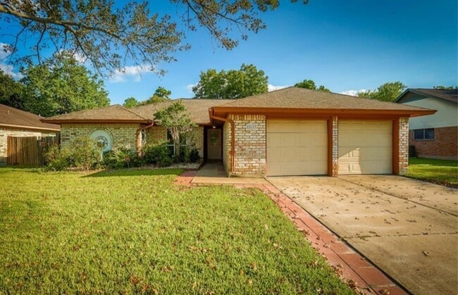 property at 22627 Elsinore Dr