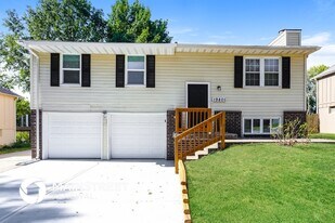 19801 E Millhaven St in Independence, MO - Building Photo