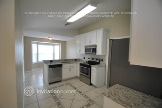 1372 Sierra Cir in Kissimmee, FL - Foto de edificio - Building Photo