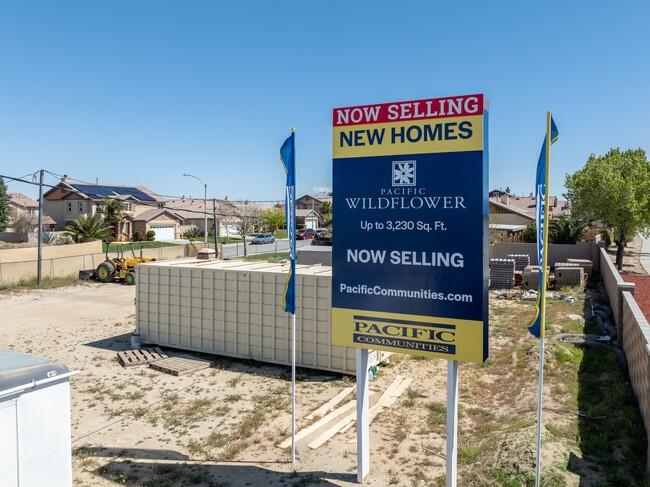 Pacific Wildflower in Palmdale, CA - Building Photo - Building Photo