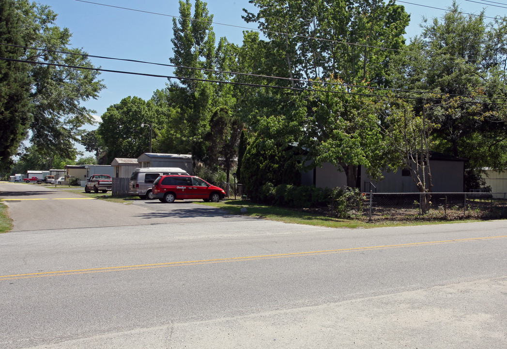 Driftwood Mobile Home Park in Charleston, SC - Building Photo