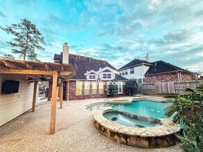 79 W Shale Creek Cir in Spring, TX - Foto de edificio - Building Photo