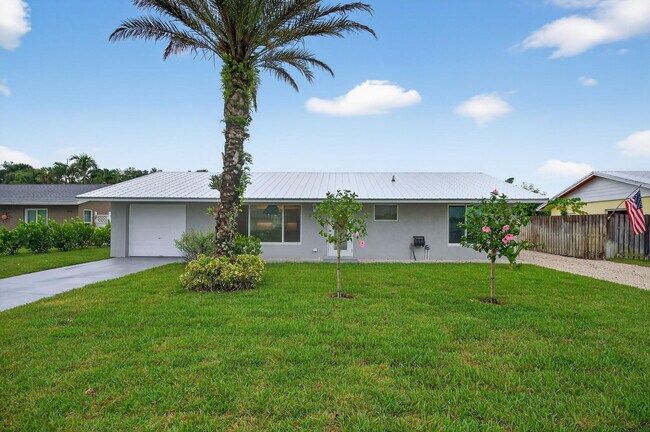 property at 8776 SE Sandy Ln