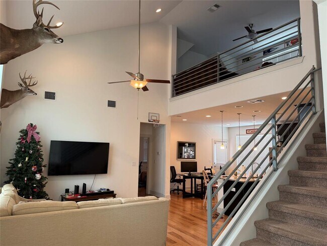 property at 7206 Tybalt St