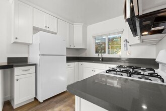 BEAUTIFUL Studio in Inglewood !! in Inglewood, CA - Foto de edificio - Interior Photo