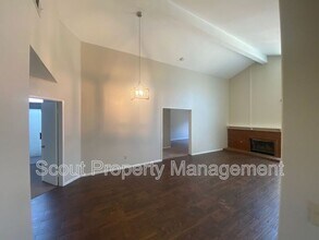 31711 Corte Encinas in Temecula, CA - Building Photo - Building Photo