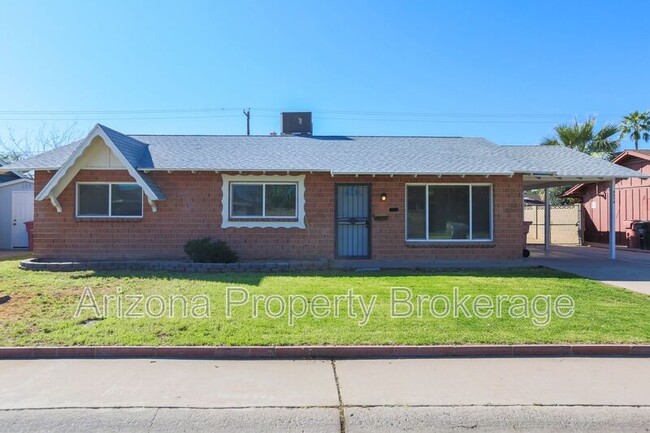 8513 E Mariposa Dr in Scottsdale, AZ - Building Photo - Building Photo