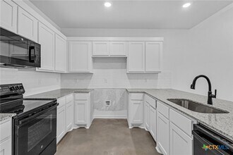 905 Smoke Tree Ln in Killeen, TX - Building Photo - Building Photo