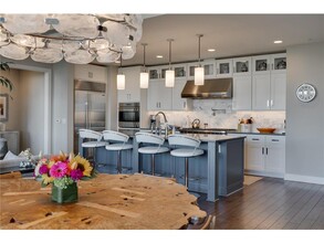 2622 W Lake St in Minneapolis, MN - Building Photo - Building Photo