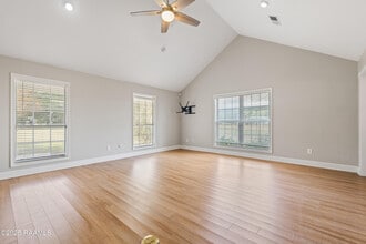 1007 Baker Hughes Rd in Broussard, LA - Building Photo - Building Photo