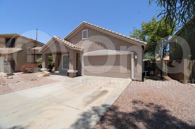 4005 N 126th Ave in Avondale, AZ - Building Photo - Building Photo