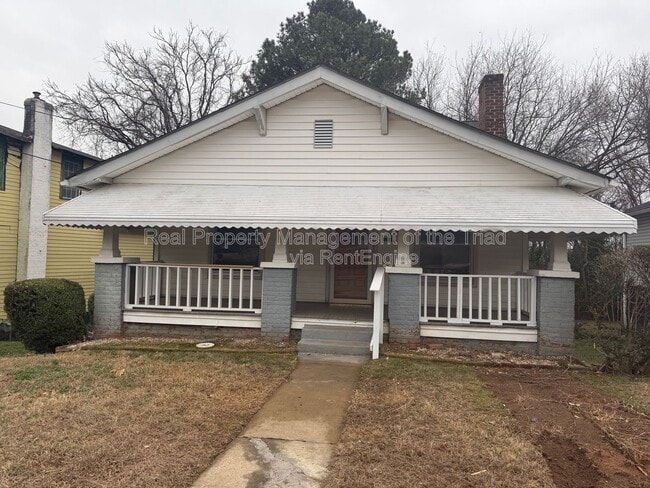 property at 1514 E 1st St