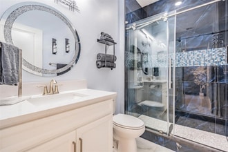 10381 Tupper Cay Dr in San Antonio, FL - Building Photo - Building Photo