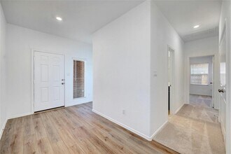 113 Standing Rock Ln in Marble Falls, TX - Building Photo - Building Photo