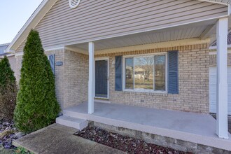 8724 Vision Pl in Louisville, KY - Building Photo - Building Photo
