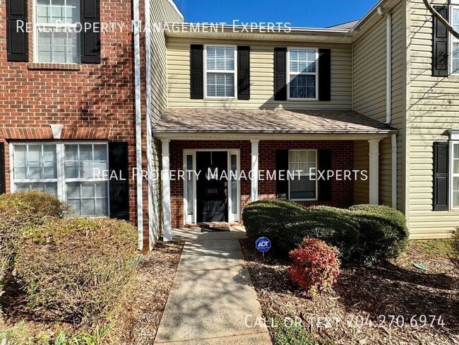 property at 3837 Glenlea Commons Dr