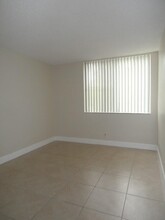 10773 CLEARY Blvd, Unit 110 in Plantation, FL - Building Photo - Building Photo