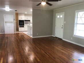 1175 Canyon Dr in New Braunfels, TX - Building Photo - Building Photo