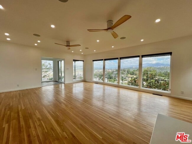1843 Kilbourn St in Los Angeles, CA - Building Photo - Building Photo