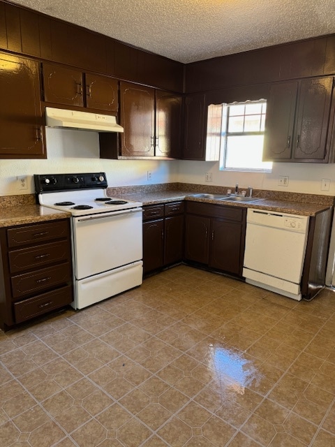 1305 S Maddox Ave in Dumas, TX - Building Photo - Building Photo