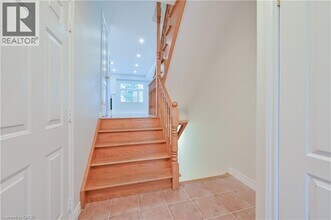 43 Olivia Pl in Hamilton, ON - Building Photo - Building Photo