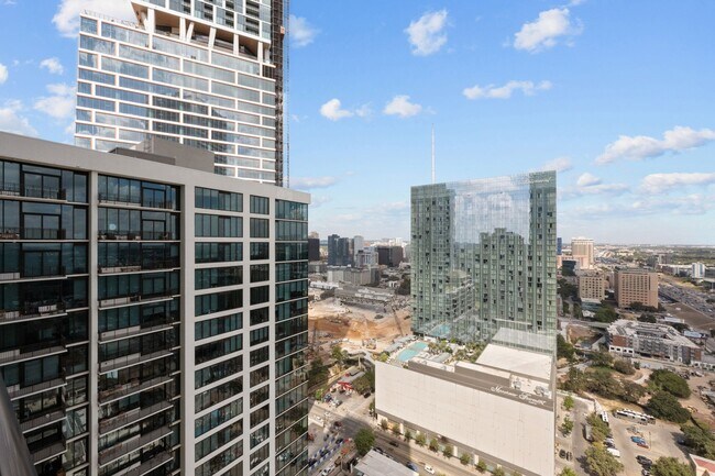 property at 610 Davis St
