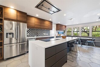 7903 Entrada Cove in Austin, TX - Building Photo - Building Photo