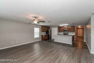 9087 Gloucestershire Ct in Jacksonville, FL - Building Photo - Building Photo