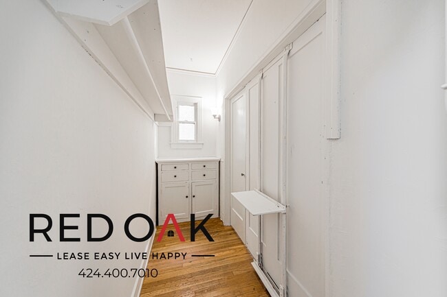 1740 N Gramercy Pl in Los Angeles, CA - Building Photo - Building Photo