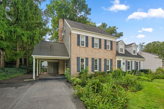 property at 814 Fordham St