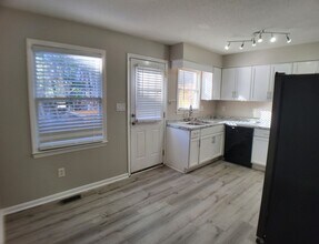 5324 Wayne St in Raleigh, NC - Building Photo - Building Photo