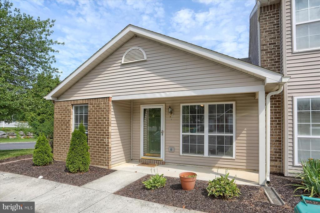 5 Eastwick Ct in Carlisle, PA - Building Photo