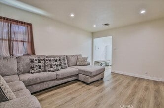 13912 Regentview Ave in Bellflower, CA - Building Photo - Building Photo