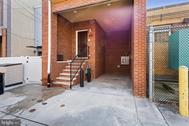 620 E Flora St, Unit 1 photo'