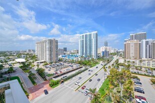 1980 S Ocean Dr, Unit 10P in Hallandale Beach, FL - Building Photo