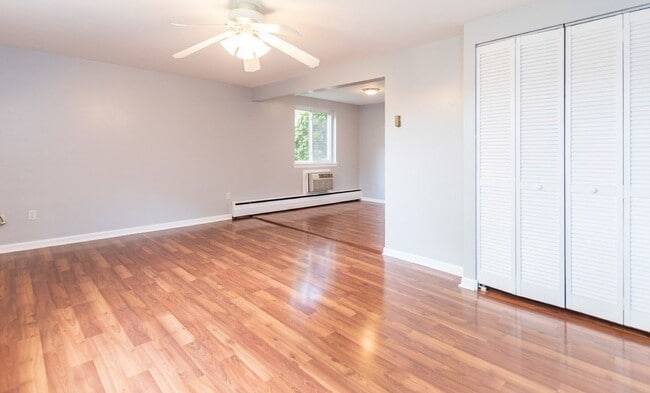 52 Wilson Dr in Framingham, MA - Building Photo - Building Photo