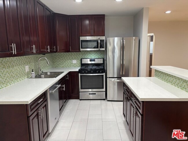 property at 2488 Beachwood Dr