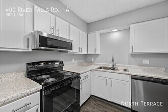 400 River Falls Rd in Edwardsville, KS - Building Photo - Building Photo