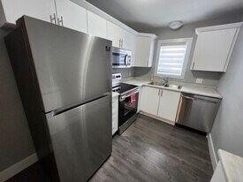 30 Parks St in Saint John, NB - Building Photo