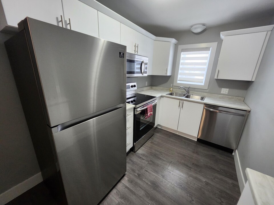 30 Parks St in Saint John, NB - Building Photo