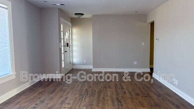 328 E Thompson Ln in Nashville, TN - Building Photo - Building Photo