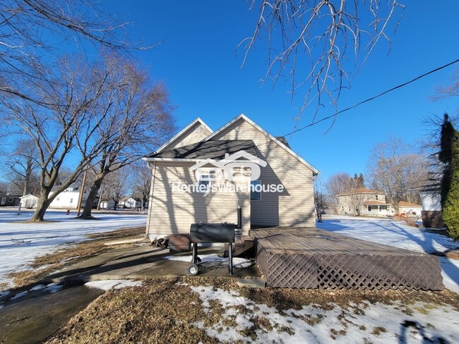 206 Main St W in Morristown, MN - Building Photo - Building Photo