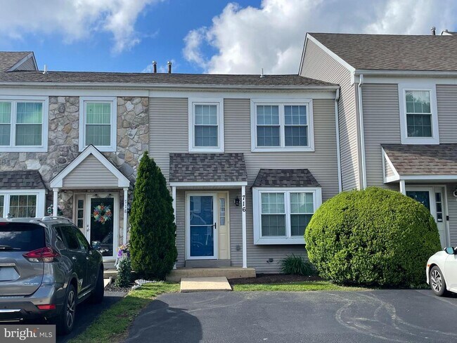 property at 716 Heather Ln