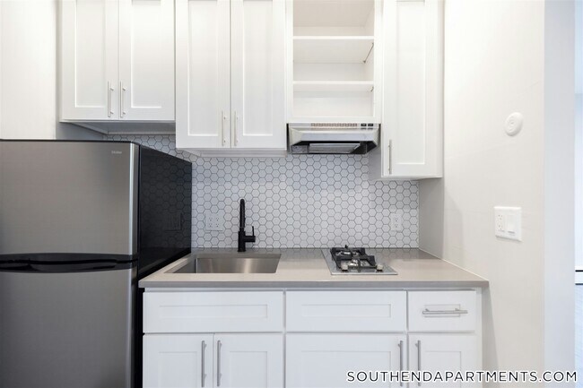158 St Botolph St in Boston, MA - Building Photo - Building Photo