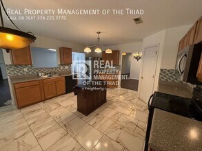 4547 Brimmer Pl Dr in Kernersville, NC - Building Photo - Building Photo