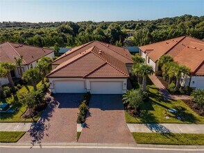 9893 Haze Dr in Venice, FL - Building Photo - Building Photo