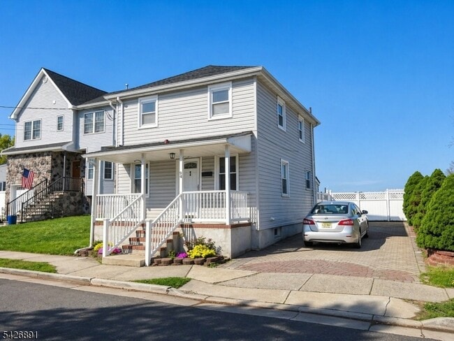 94 S 21st Ave in Manville, NJ - Building Photo - Building Photo