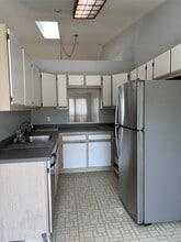 825 Spring Lake Dr in Middle Island, NY - Building Photo - Building Photo