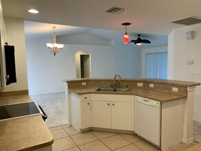 169 Blakely Ave S in Lehigh Acres, FL - Building Photo - Building Photo